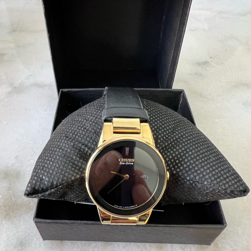 NWT Citizen Eco Drive Woman’s Axiom Watch